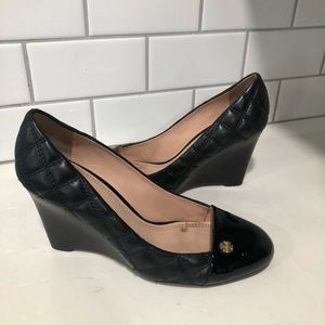Tory Burch Claremont Quilted Wedge Black Pumps sz8